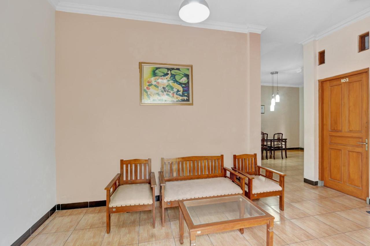 Kebumen Hotel Wisma Ck מראה חיצוני תמונה