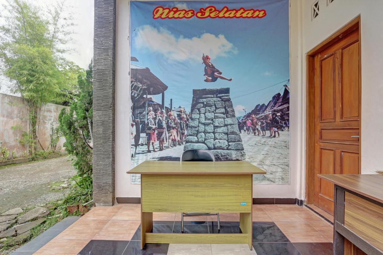 Kebumen Hotel Wisma Ck מראה חיצוני תמונה