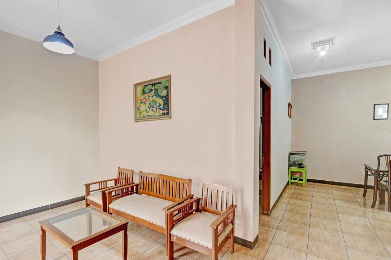 Kebumen Hotel Wisma Ck מראה חיצוני תמונה