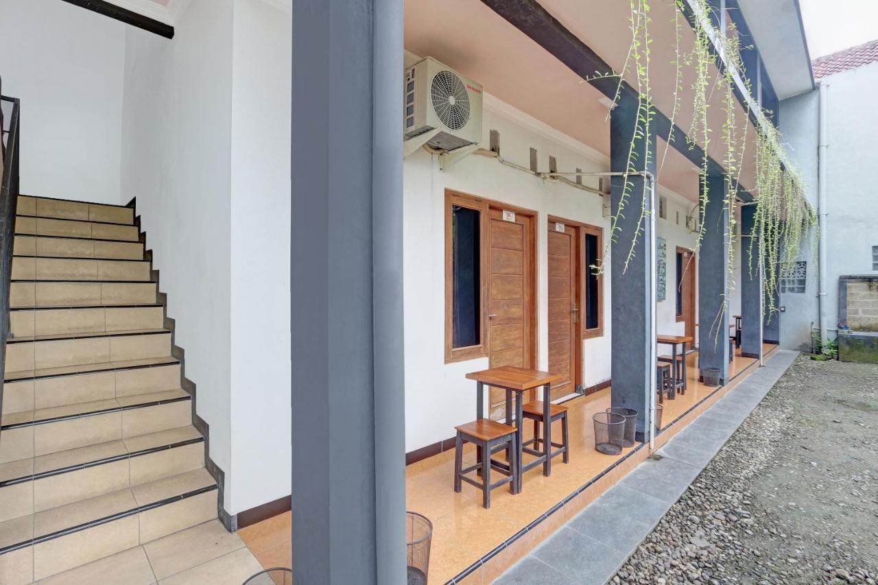 Kebumen Hotel Wisma Ck מראה חיצוני תמונה